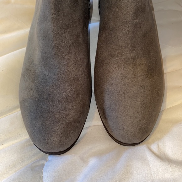 Giani Bernini Adonnys Gray Memory-Foam Dress Boots New - Picture 9 of 13